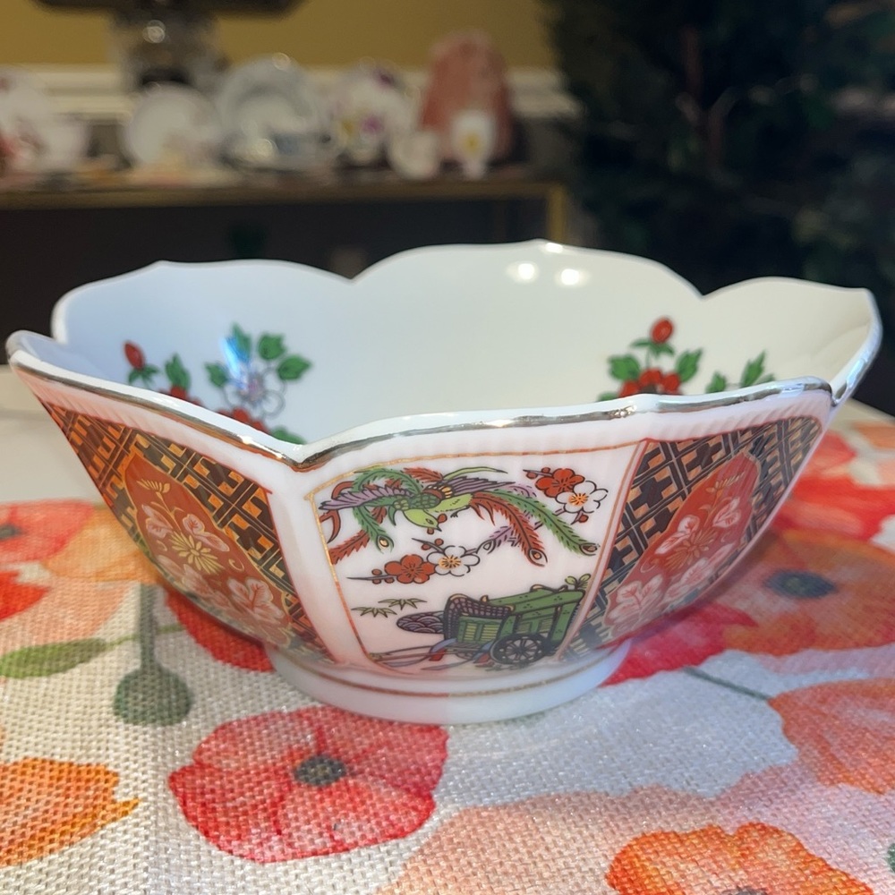 Vintage Japanese Imari Heritage Mint Porcelain Lotus Bowl 7 Inches